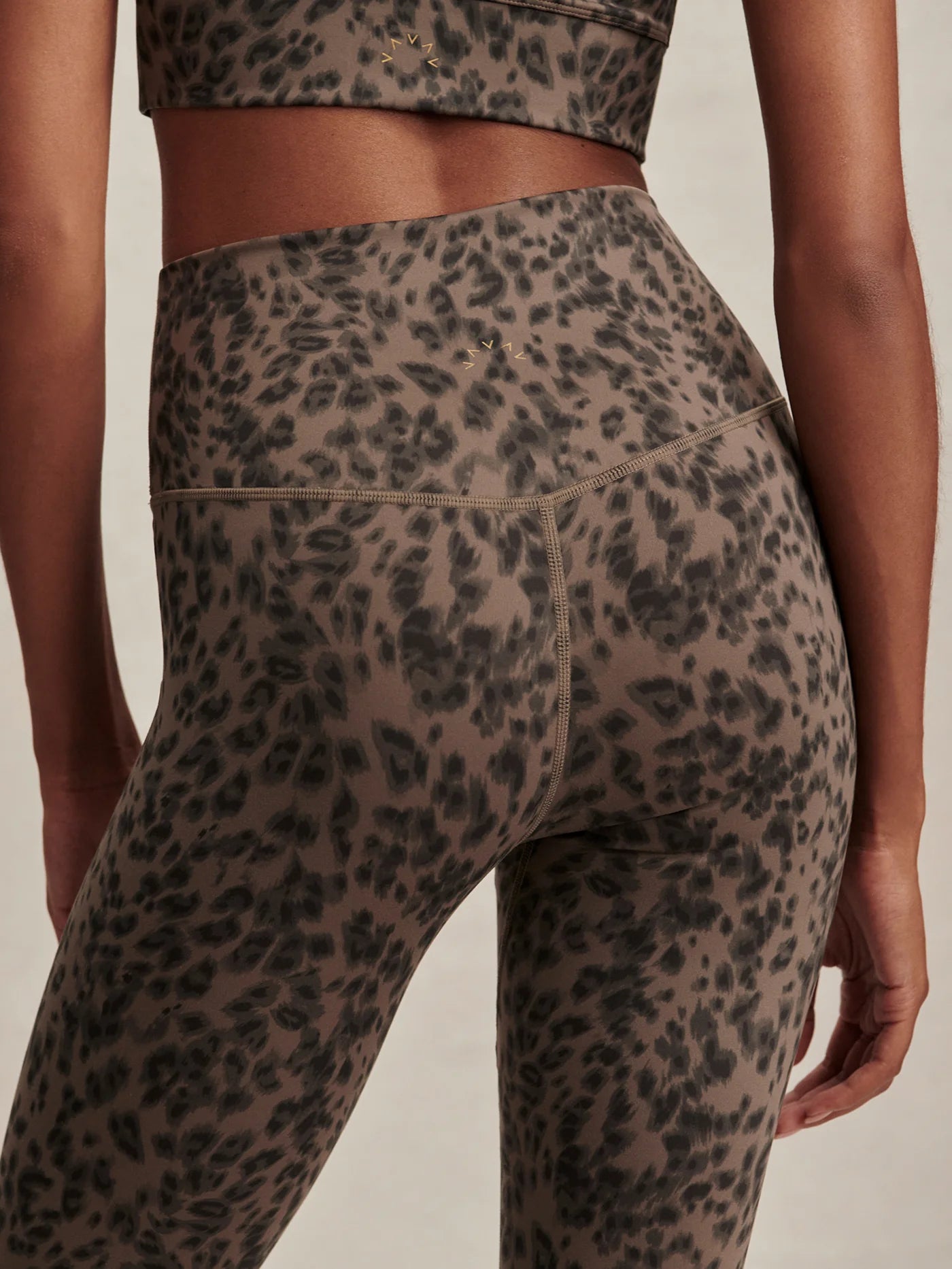 FreeSoft™ High-Rise Legging 28" - Brown Contrast Cheetah