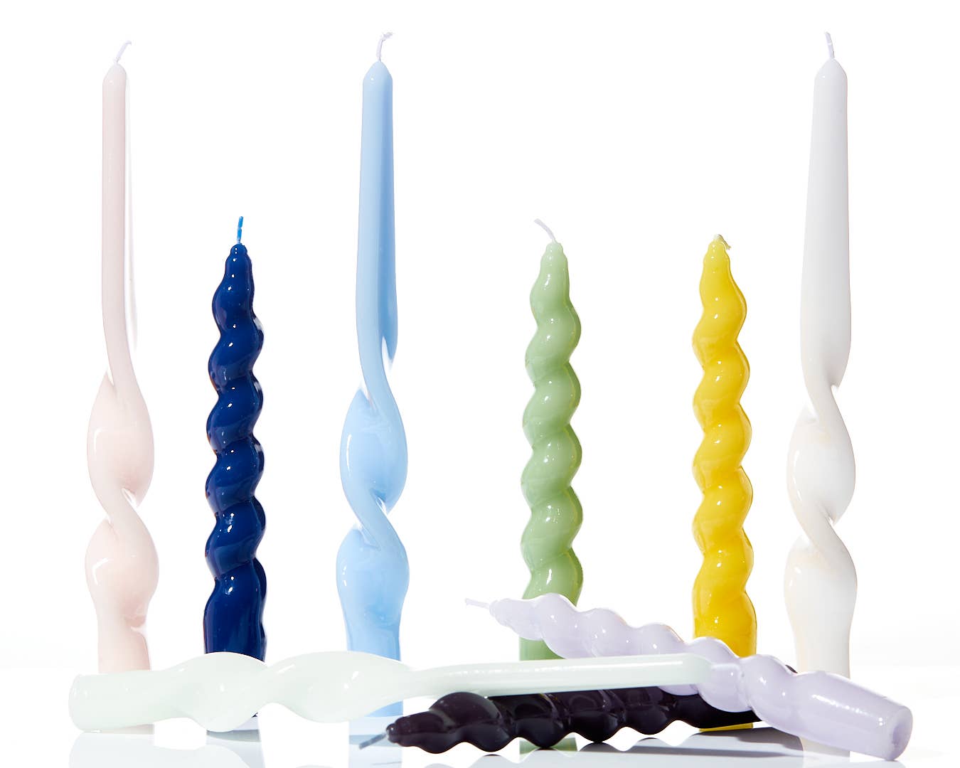 MÆGEN Spiral Taper Candles - Dark Grey