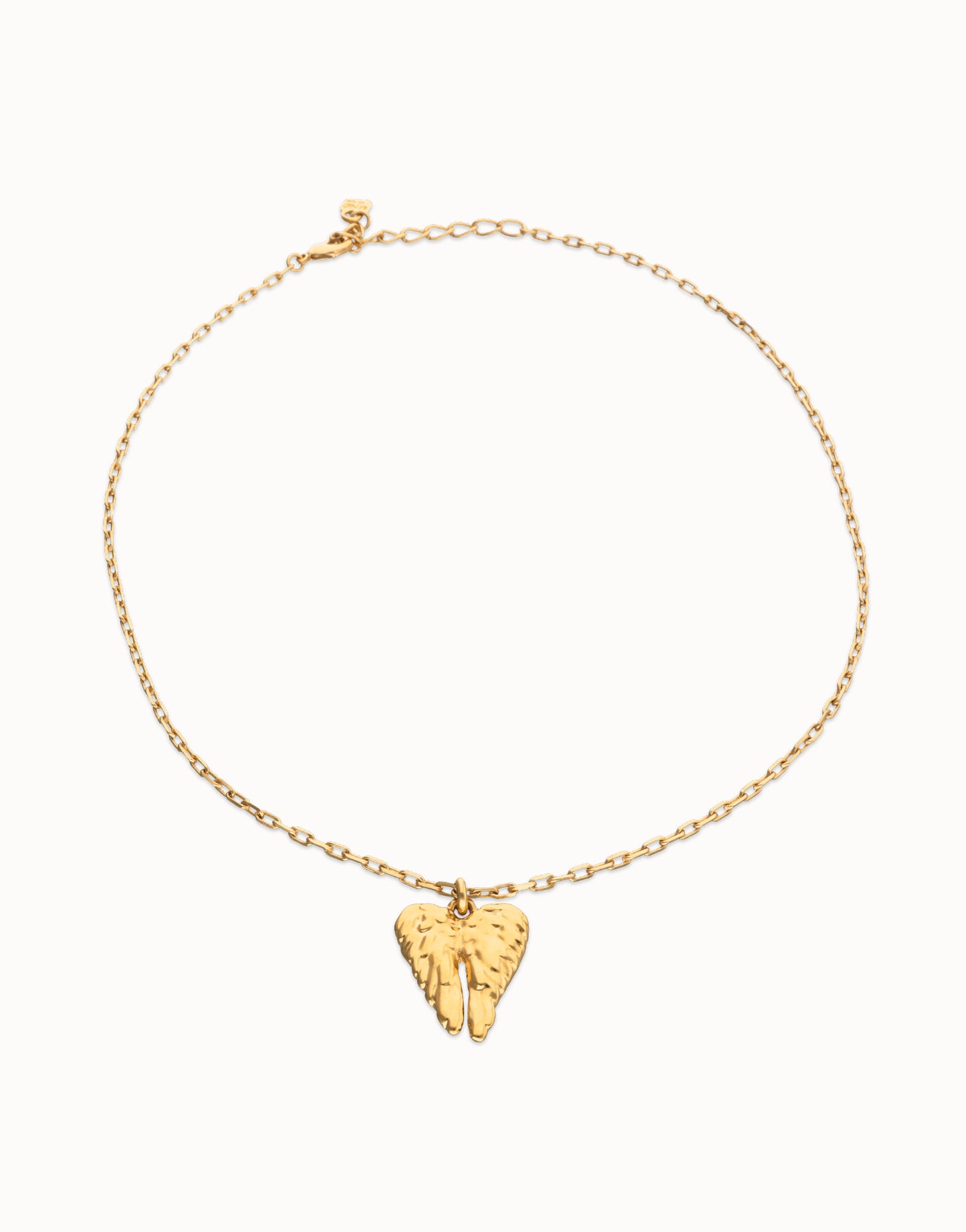 Short Necklace With Wing Detail - Gold