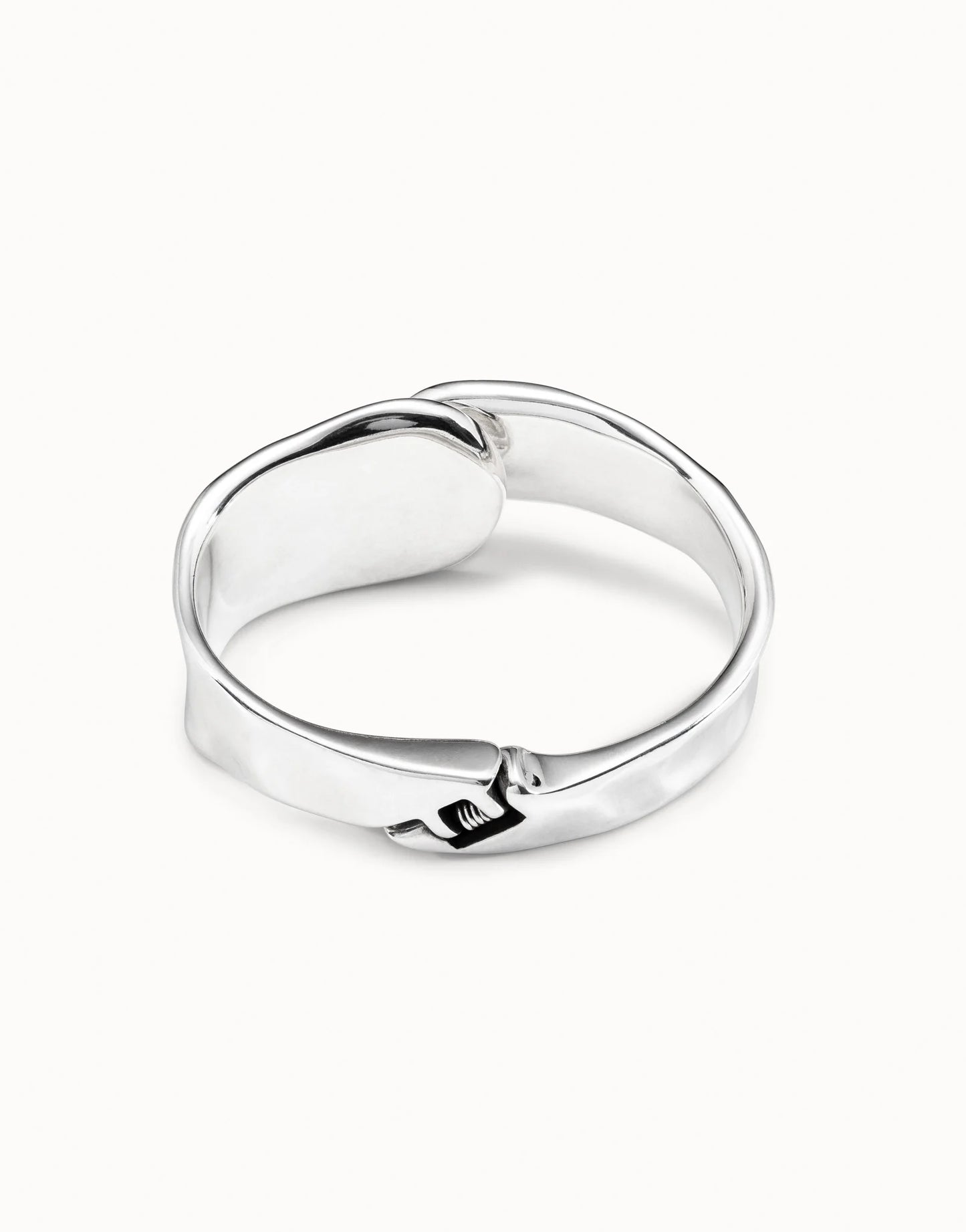 Waves Shaped Bangle Bracelet