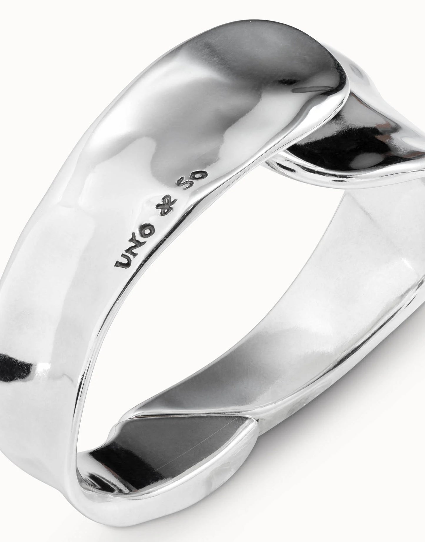 Waves Shaped Bangle Bracelet