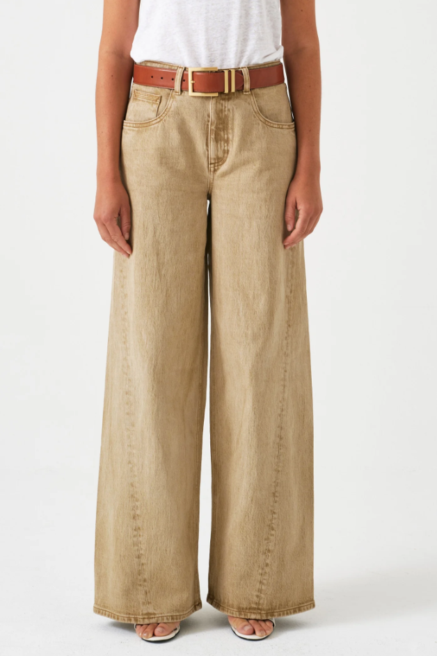 Gracie Twisted Jean in Desert Sand