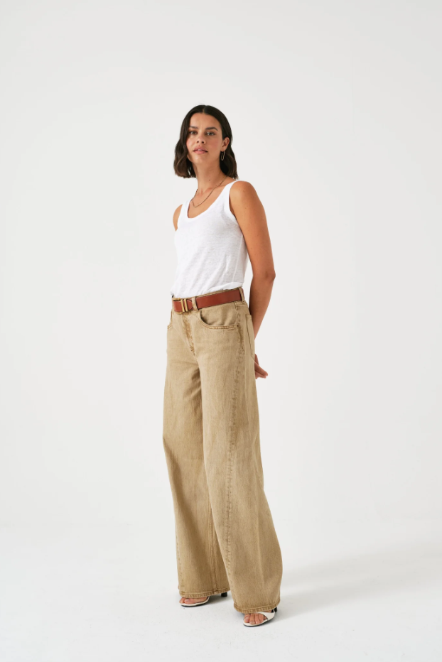 Gracie Twisted Jean in Desert Sand