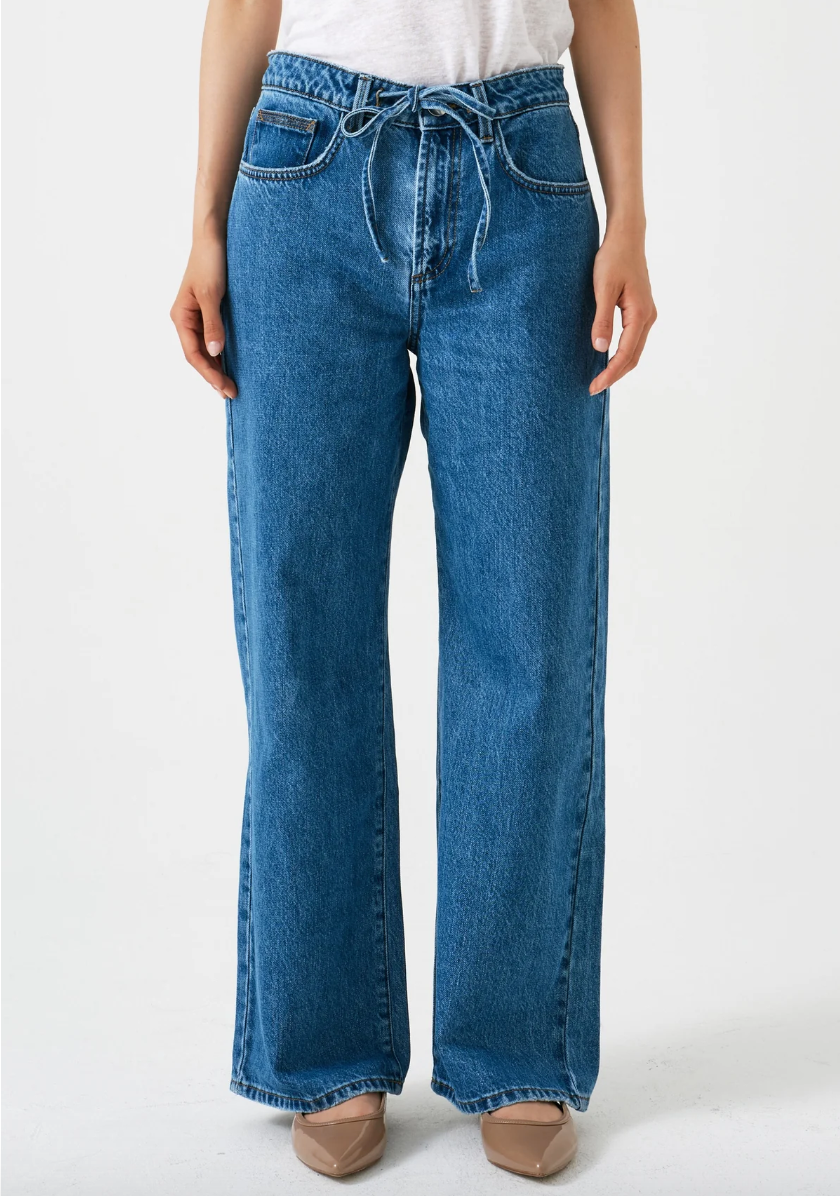 Blake Jean in Dark Weekender