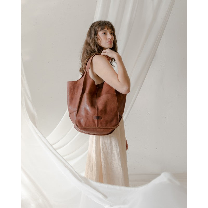 Leather shoulder bag BIBA Homer - Tan