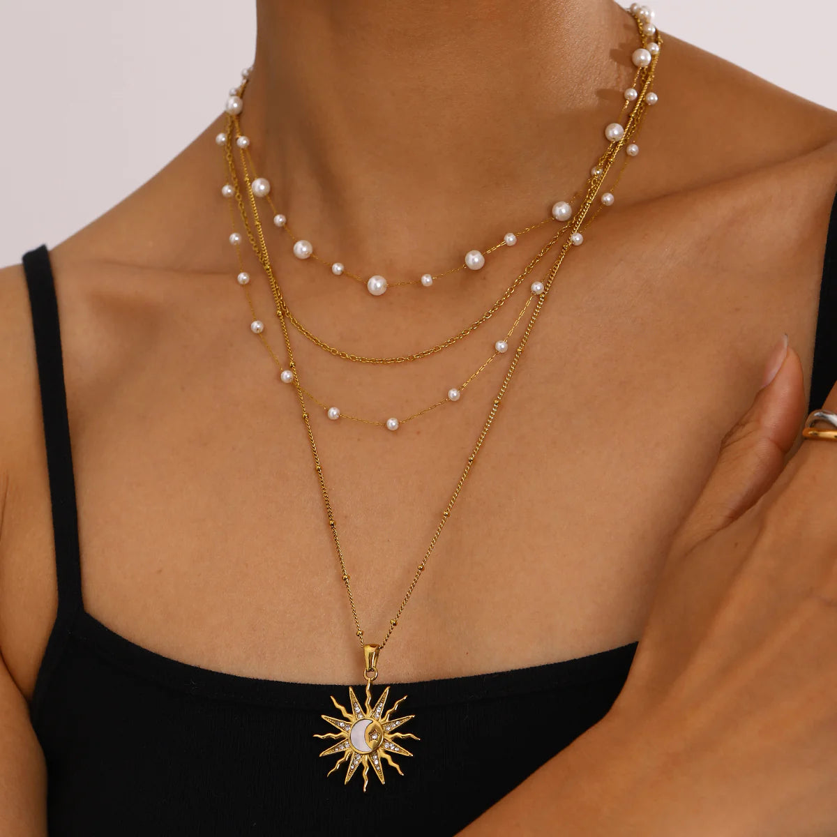 Sol Necklace