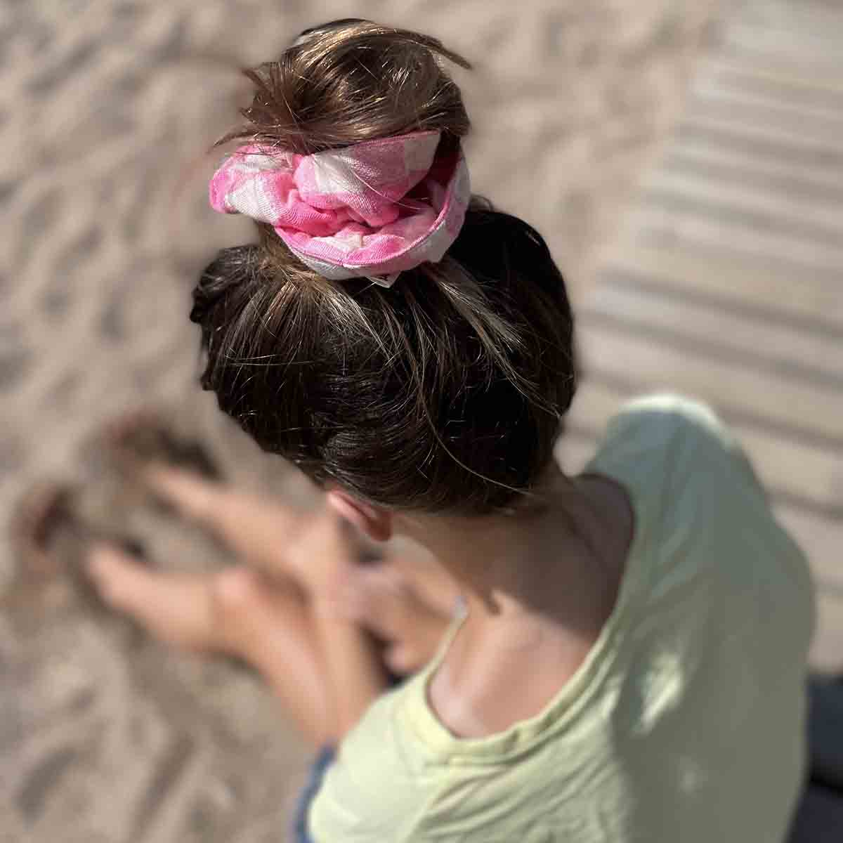 Vichy Scrunchie - Neon Pink