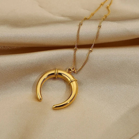 Vintage Horn Necklace