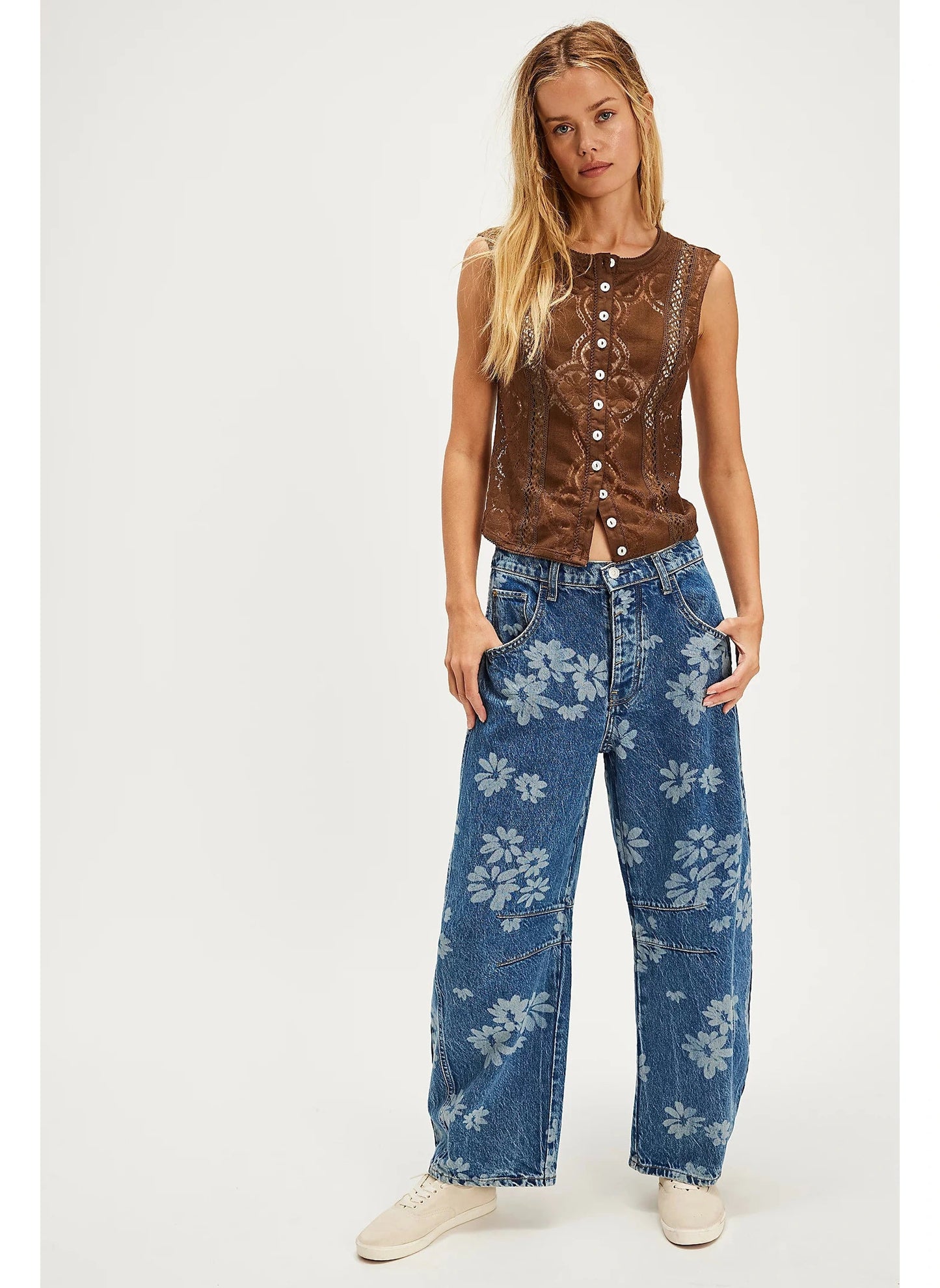 Good Luck Printed Barrel Jeans - Laser Daisy