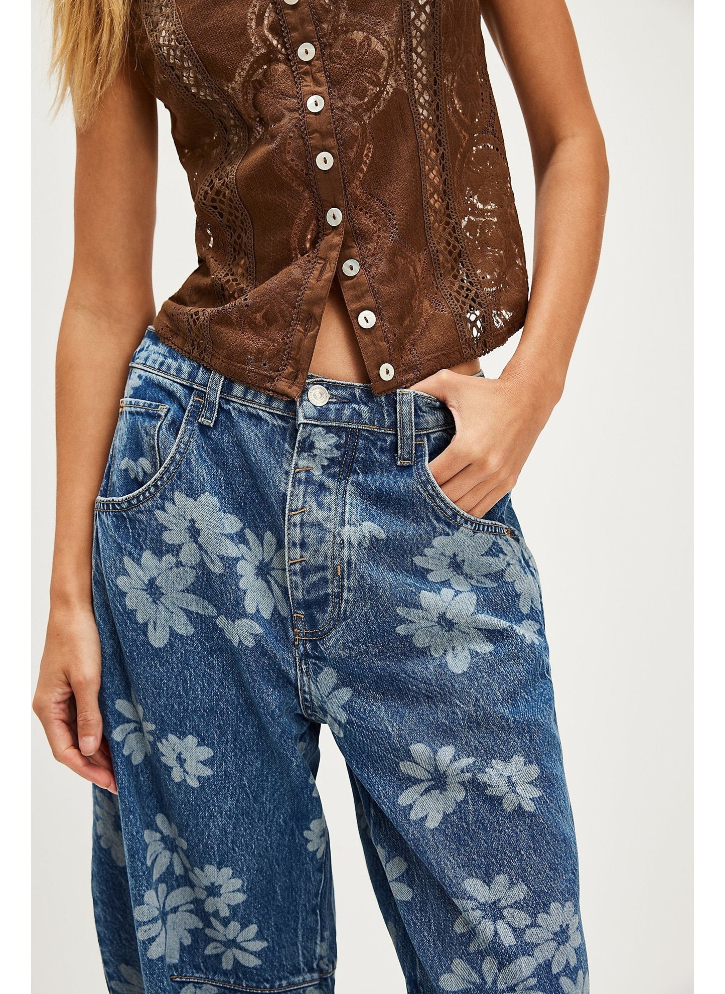 Good Luck Printed Barrel Jeans - Laser Daisy