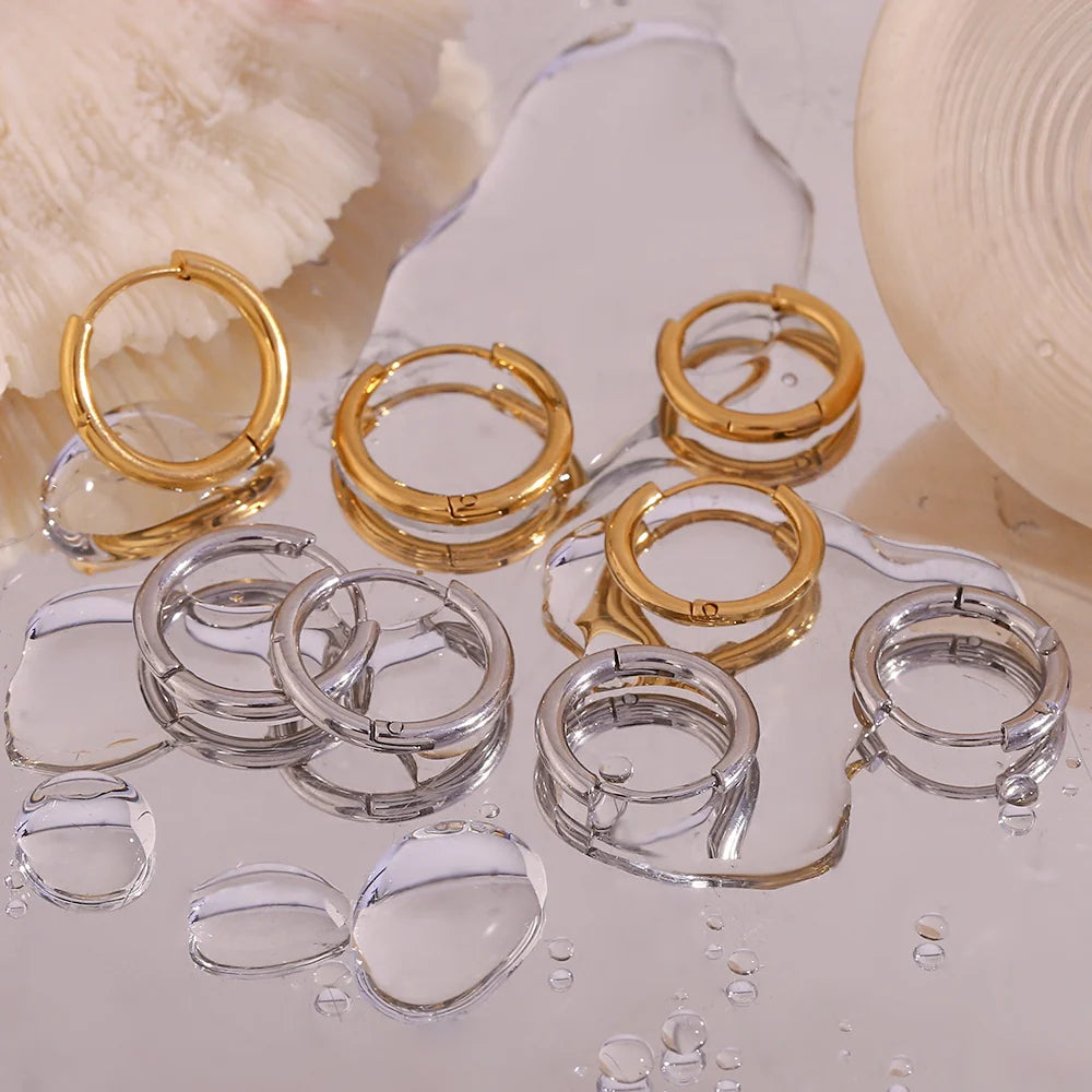Classic Hoop Earrings - Gold - 2 Sizes