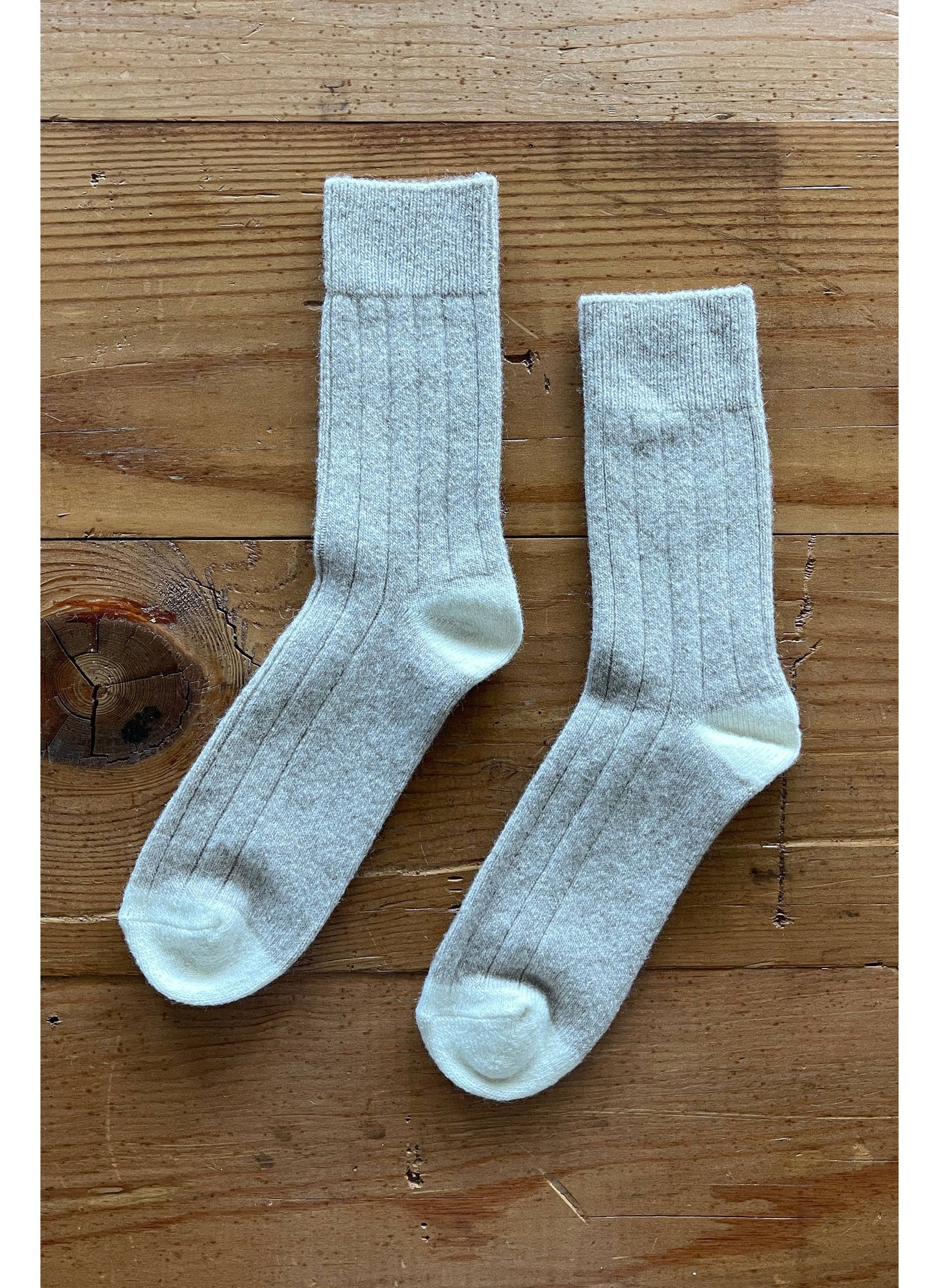 Le Bon Shoppe Classic Cashmere Socks - Fawn